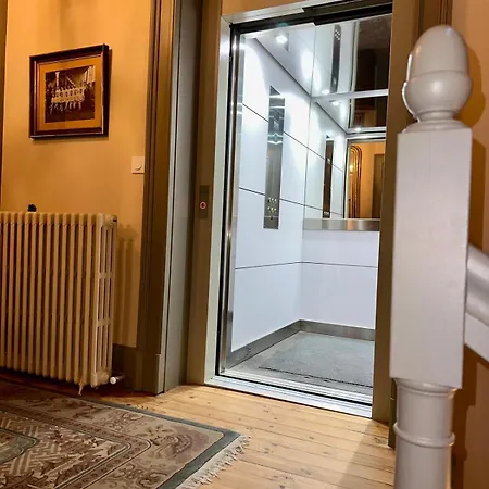 T2 Standing De La Tour Jayan דירה *