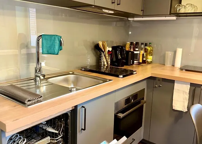 Apartment T2 Standing De La Tour Jayan *